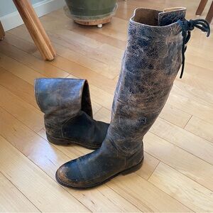 BED STU : Distressed Leather Manchester Boots